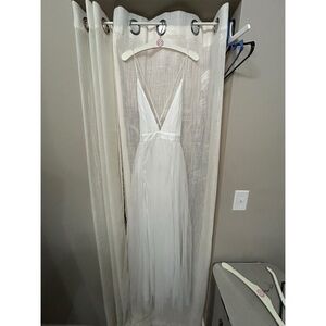 NWT white Windsor slit dress
